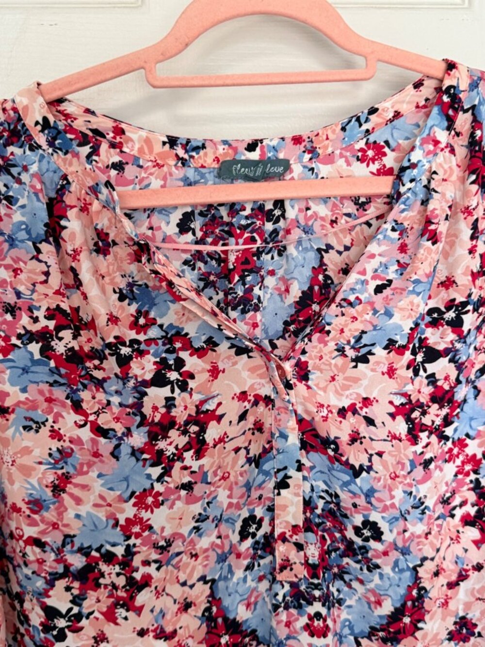 Fleur Bleve Pink Sleeveless V-Neck Floral Blouse Shirt Tunic 2X - Picture 2 of 7
